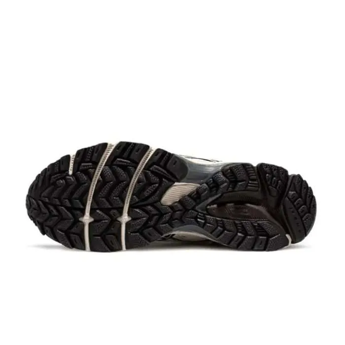 Asics Gel-Kahana 8 Black and Beige - Image 3
