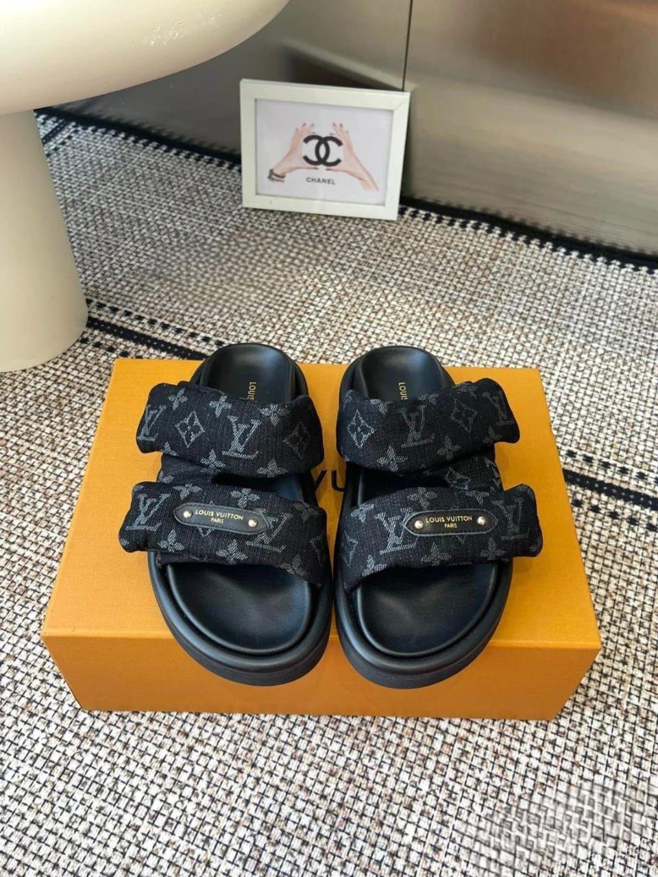 Black Monogram Leather Statement Comfort Slides – Louis Vuitton