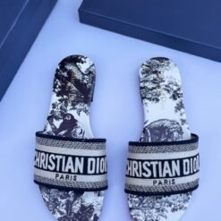 Christian Dior Men’s Black & White Printed Logo Slippers – Premium Designer Casual Slides