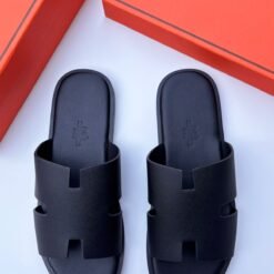 Hermès Men’s Black Leather H-Cut Slippers – Classic Luxury Designer Slides