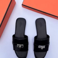 Hermès Men’s Black Leather Metal Buckle Slippers – Premium Luxury Casual Slides