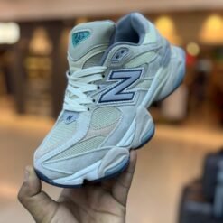 New Balance - 9060 Light Grey