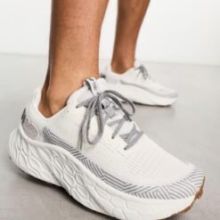 New Balance Fresh Foam Trail More V3 White with Grey Accents