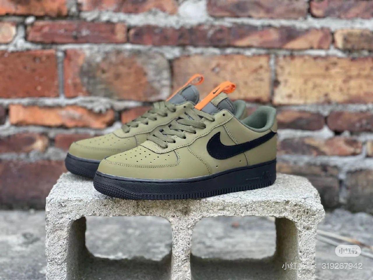 Nike - Air Force 1 Sneakers – Olive Green & Black