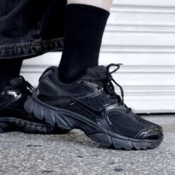 Nike V5 RNR Sneaker Triple Black – Nike