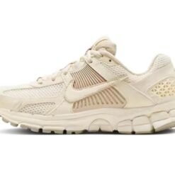 Nike Zoom Vomero 5 Cream Beige Sneakers