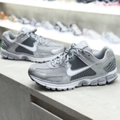Nike Zoom Vomero 5 Grey & White Running Sneakers – Premium Athletic Sports Shoes