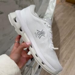 On cloud kith X WHITE 😍🔥