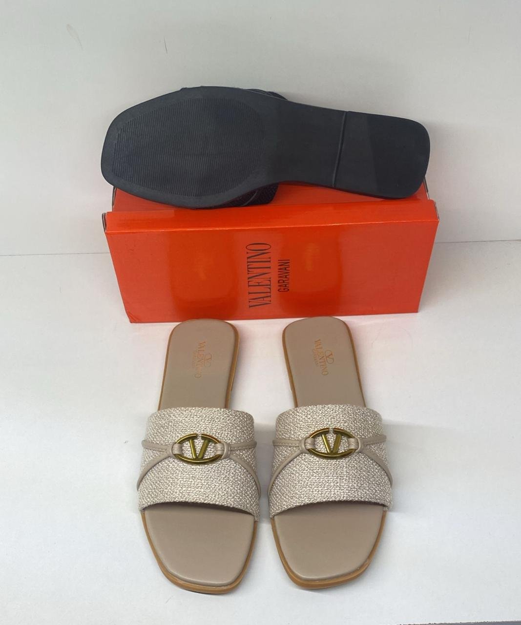 Valentino Slide Sandals Beige with Gold V Logo – Valentino Garavani